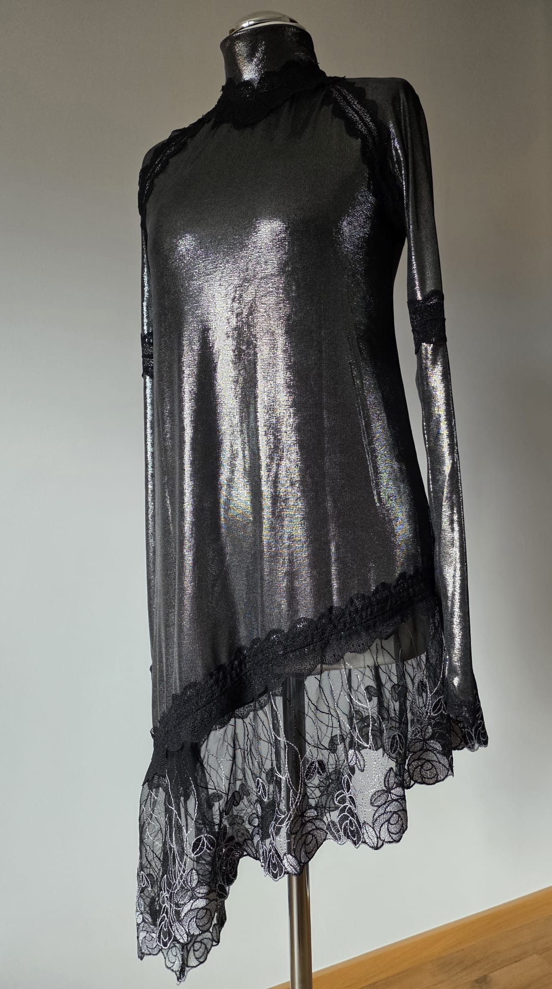 Kleid Schwarz Metallic Spitze Vorne – Eigenkollektion Agnes Art