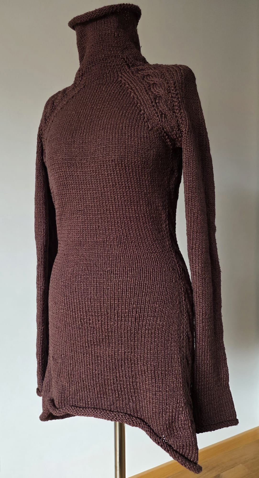 Strickkleid Braun Rollkragen – Eigenkollektion Agnes Art