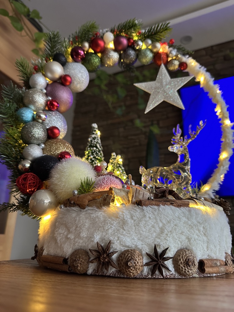 Bogenkranz mit Kristallrentier