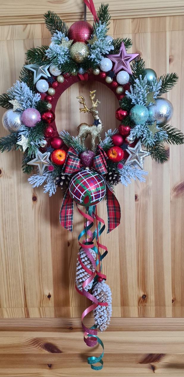 Weihnachtskranz mit Rentier